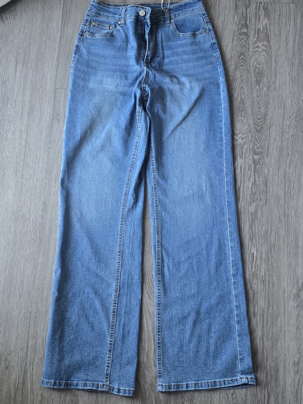 NWT High Waist Wide Leg Flare Jeans Medium Blue Wash Funuca Size 2